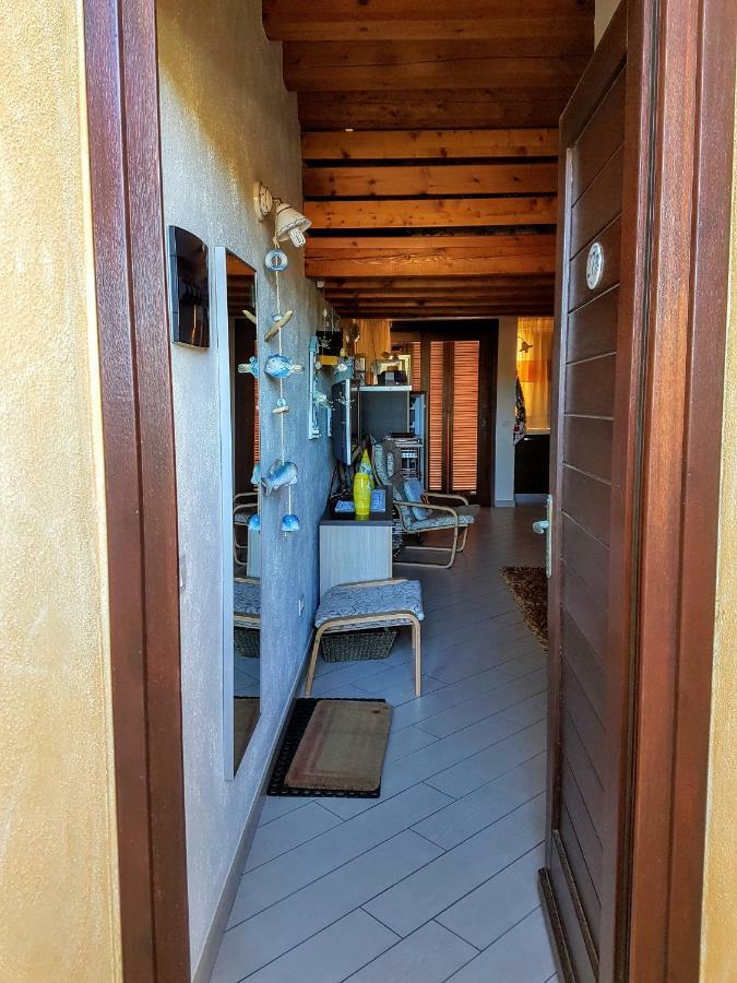 La Casa Di Chris Golfo Aranci Exterior foto